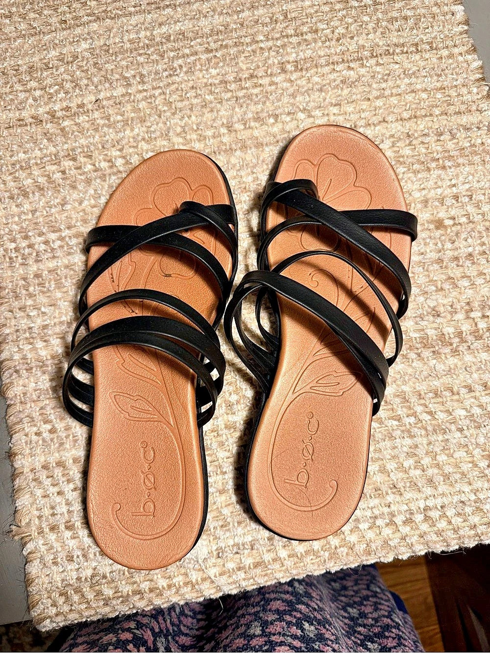 b.ø.c b.ø.c Women's Strappy Flat Sandals in Black & Brown